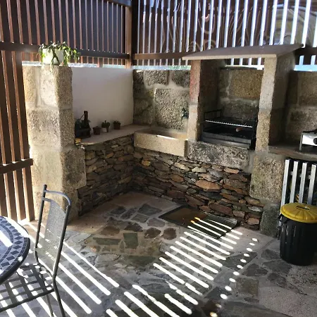 بيت خشبي Refugio Dos Macedos