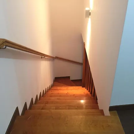 بيت خشبي Refugio Dos Macedos
