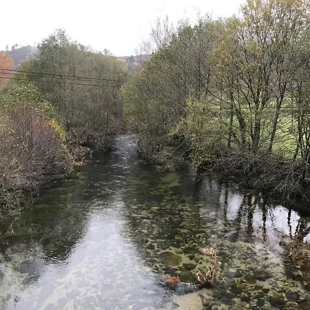 Refugio Dos Macedos بيت خشبي *