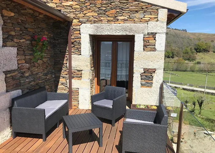 Refugio Dos Macedos بيت خشبي