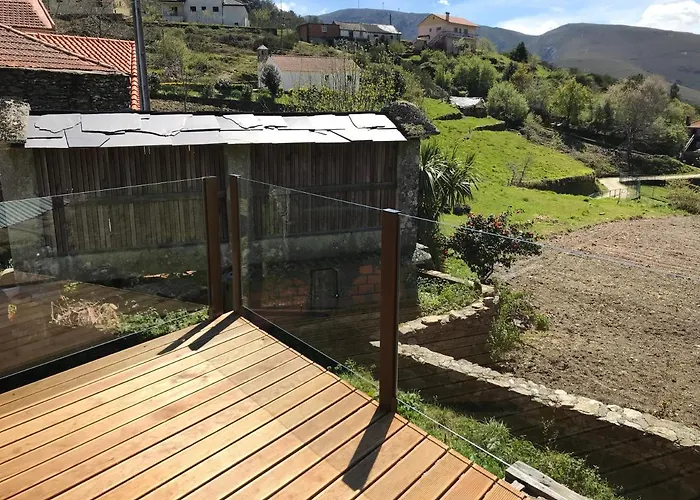 Refugio Dos Macedos Chata *