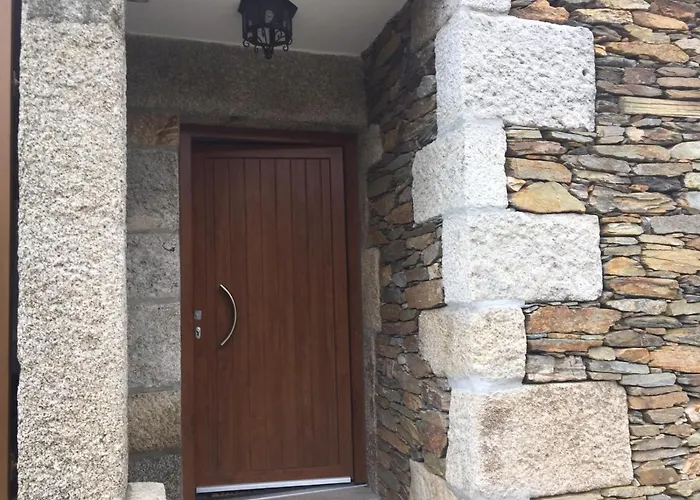 Refugio Dos Macedos بيت خشبي *