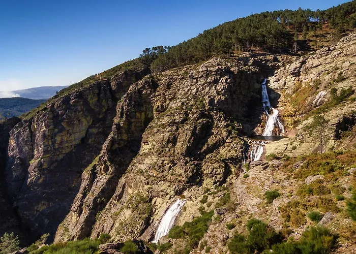 بيت خشبي Refugio Dos Macedos *