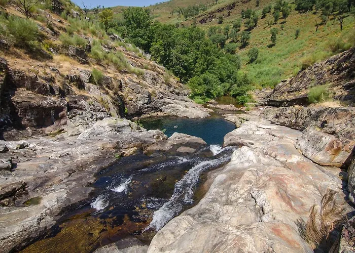Refugio Dos Macedos Chata Bilho