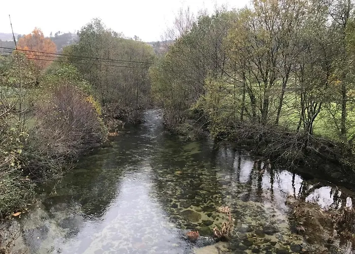 Refugio Dos Macedos بيت خشبي *